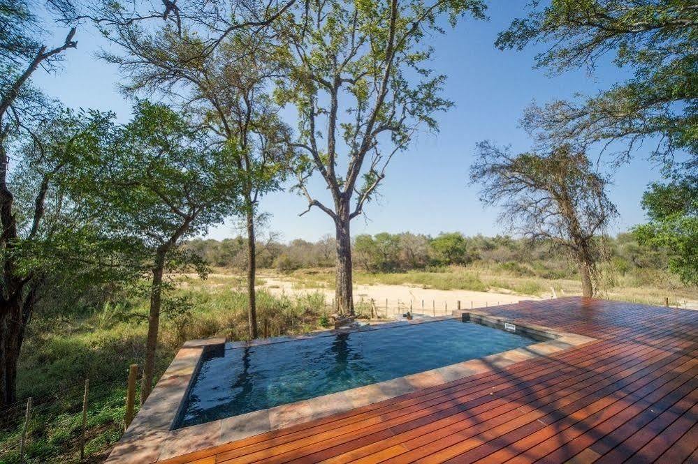 Indlovu River Lodge Karongwe Game Reserve Eksteriør billede